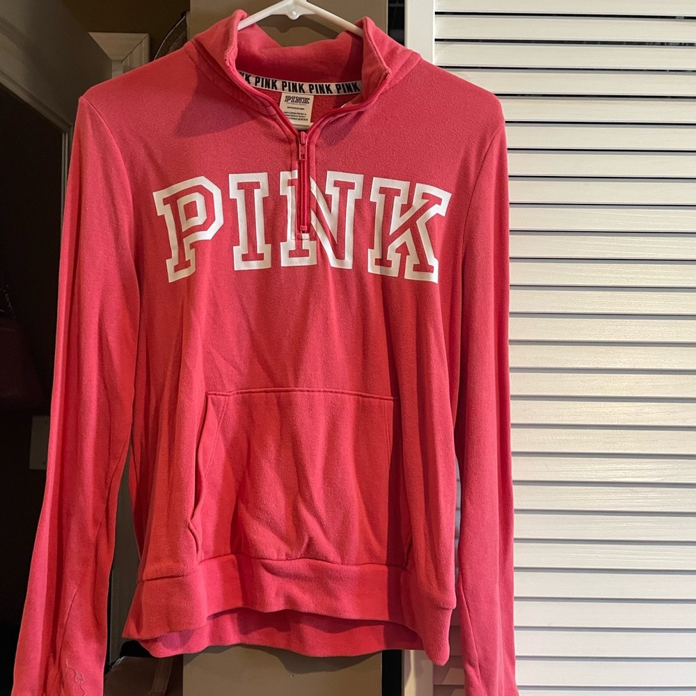 V/S Pink sweater